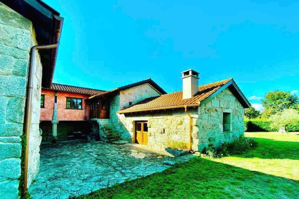 Casa De Campo Con Piscina, Entera O Por Habitaciones Amoeiro Dış mekan fotoğraf