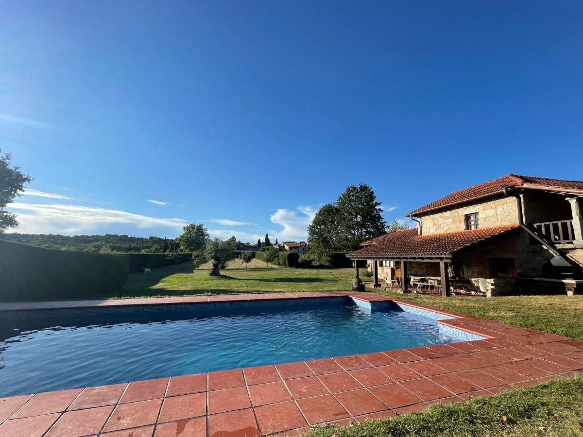 Casa De Campo Con Piscina, Entera O Por Habitaciones Amoeiro Dış mekan fotoğraf